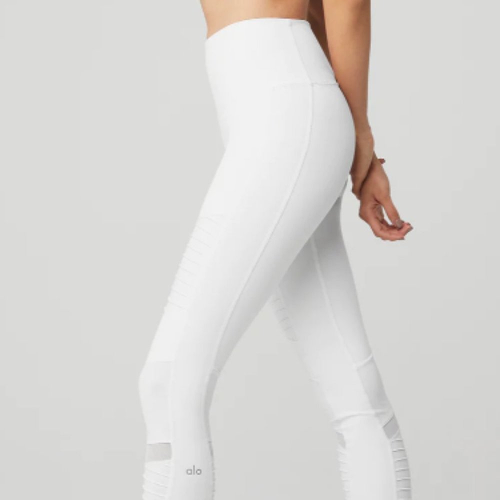 Alo Yoga HIGH-WAIST MOTO LEGGING in White, Size XS